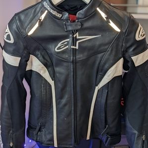 Alpinestars Stella GP Plus R v2 Jacket Size 6 Pre Owned Motorcycle leather jacke